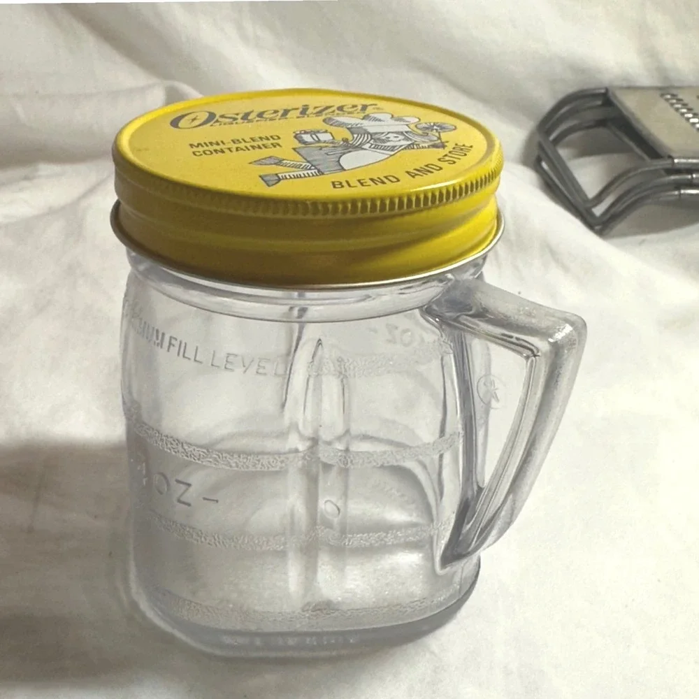 Osterizer Mini-Blend Container 4oz Clear Excellent Set of 2 With Lids